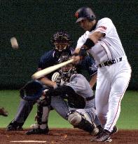 Kiyohara drills 2nd of 3 homers in Yomiuri romp